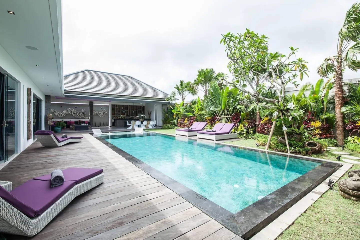 Seminyak Superbe Villa 4 Chambres 0*,  Indonesia